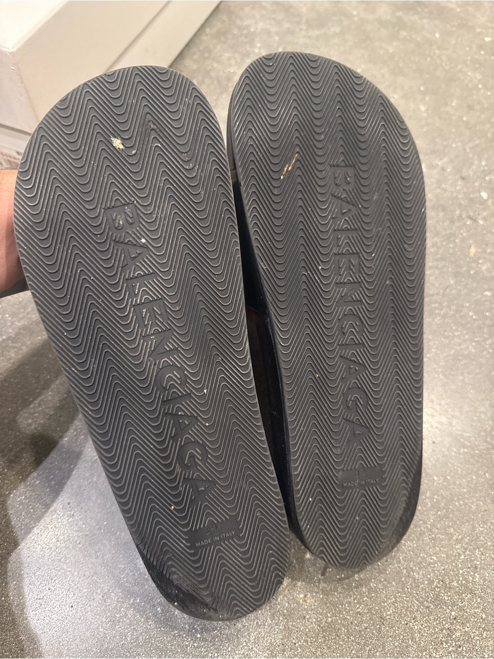 Balenciaga Black Logo Strap Slide Sandals - Picture 7 of 8